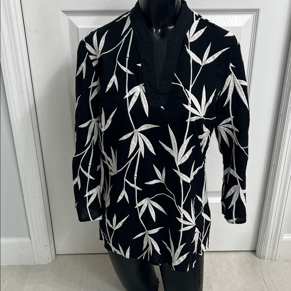 Talbots Black and White Leaf Print Woman’s XS Blouse
